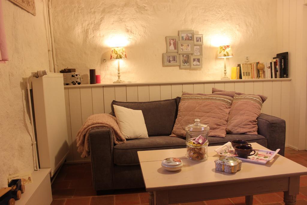 Chambres D'Hotes Le Quartier Val-Couesnon Room photo